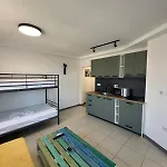 лилия 2 Апартаменты *