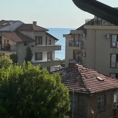 лилия 2 Apartamento Primorsko