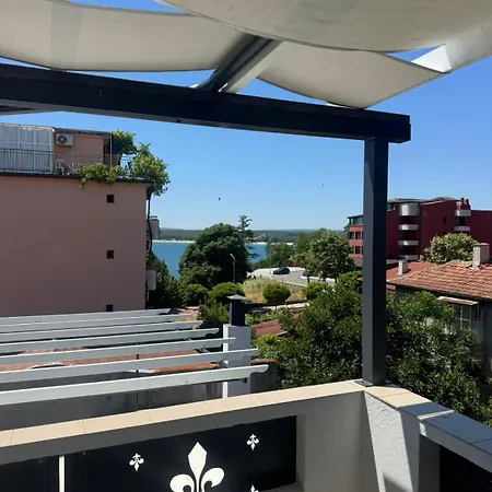 Apartamento лилия 2 *