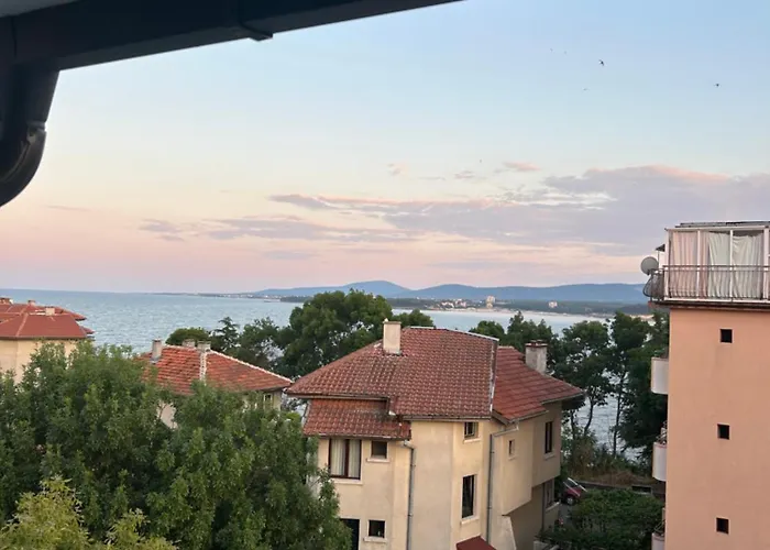 лилия 2 公寓 普里莫尔斯科