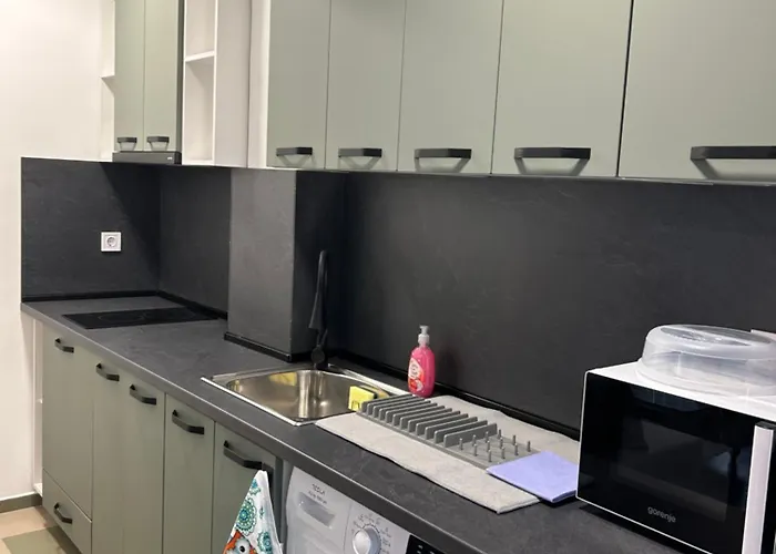 лилия 2 * 普里莫尔斯科