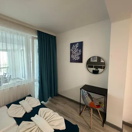 Apartment лилия 2