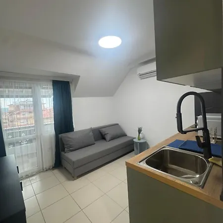 лилия 2 * بريمورسكو