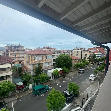 Apartment лилия 2
