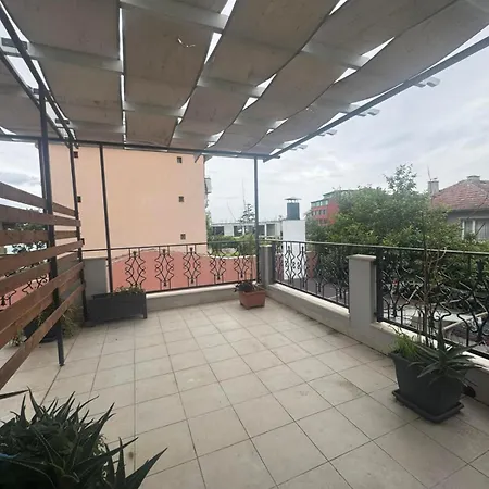 Apartment лилия 2