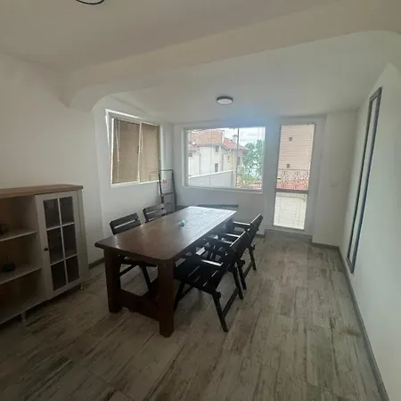 лилия 2 Apartment