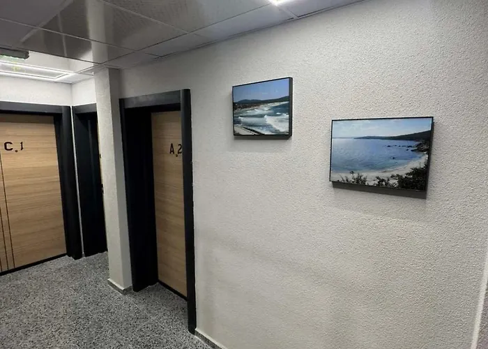 лилия 2 * Приморско