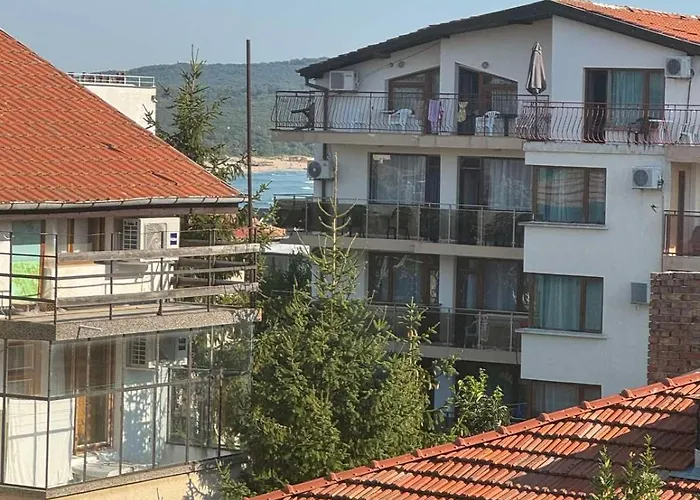 лилия 2 Apartment *