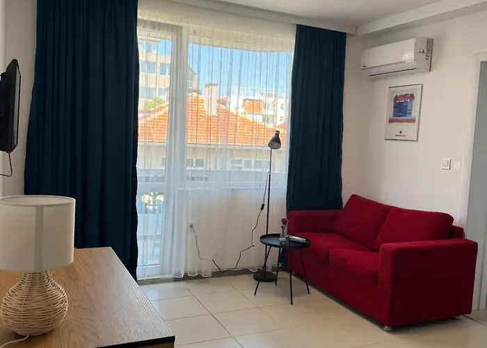 лилия 2 Апартамент *