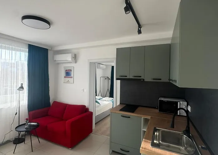 лилия 2 * Приморско