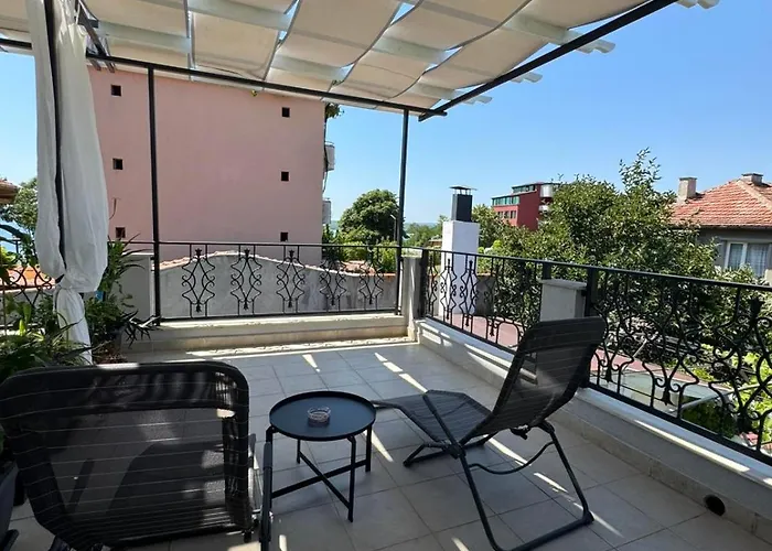 лилия 2 Apartment Primorsko